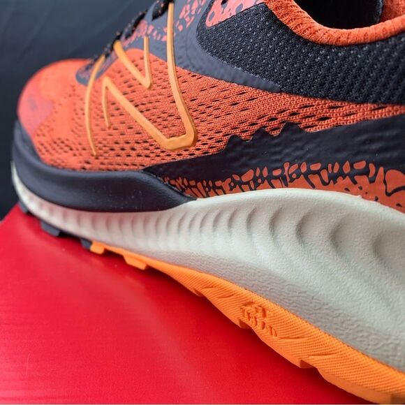 New Balance Dynasoft Nitrel Size 9 / 11 Mens - Picture 8 of 13